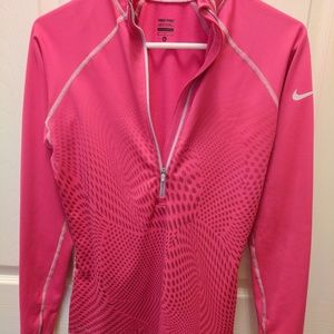 Nike Woman's Long Sleeve